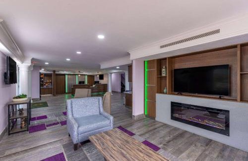 Lenexa Hotel | La Quinta Inn by Wyndham Kansas City Lenexa