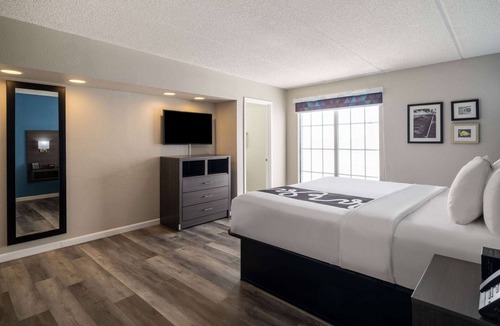 Foothill Farms Hotel | La Quinta Inn by Wyndham Sacramento North