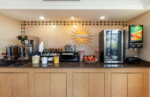 Bossier City Hotel | La Quinta Inn by Wyndham Bossier City