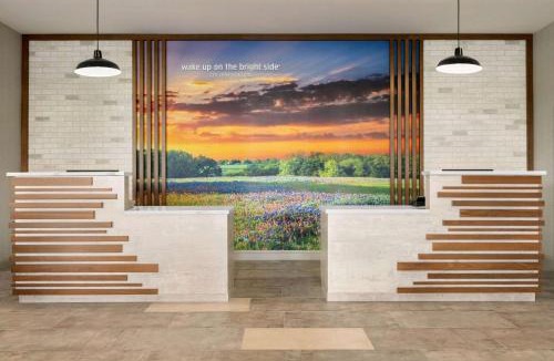 College Station Hotel | La Quinta Inn & Suites by Wyndham College Station North