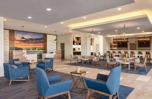 College Station Hotel | La Quinta Inn & Suites by Wyndham College Station North