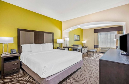 Northwest Corpus Christi Hotel | La Quinta Inn & Suites by Wyndham Corpus Christi Northwest