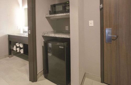 Amarillo Hotel | La Quinta Inn & Suites by Wyndham Amarillo Airport