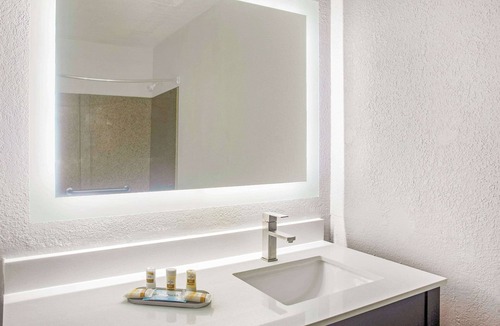 Fort Smith Hotel | La Quinta Inn & Suites by Wyndham Fort Smith