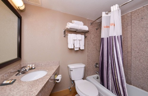 Indianapolis Hotel | La Quinta Inn & Suites by Wyndham Indianapolis South