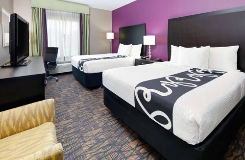 Pleasanton Hotel | La Quinta Inn & Suites by Wyndham Jourdanton - Pleasanton