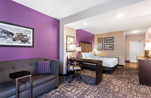 Monahans Hotel | La Quinta Inn & Suites by Wyndham Monahans