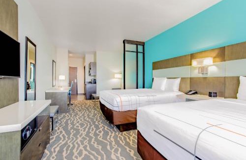 Roanoke Hotel | La Quinta Inn & Suites by Wyndham Northlake Ft. Worth