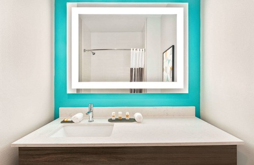Greatwood Hotel | La Quinta Inn & Suites by Wyndham Richmond-Sugarland