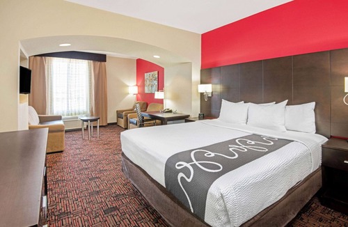 Elk City Hotel | La Quinta Inn & Suites by Wyndham Elk City
