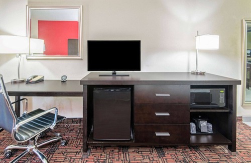 Elk City Hotel | La Quinta Inn & Suites by Wyndham Elk City