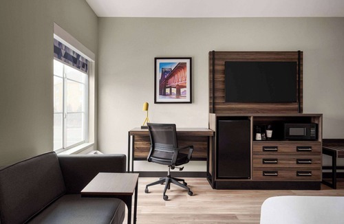 Gonzales Hotel | La Quinta Inn & Suites by Wyndham Gonzales LA