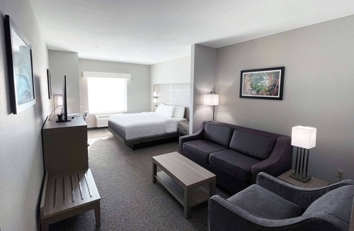 Jackson Hotel | La Quinta Inn & Suites by Wyndham Jackson/Cape Girardeau