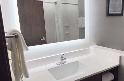 Jackson Hotel | La Quinta Inn & Suites by Wyndham Jackson/Cape Girardeau