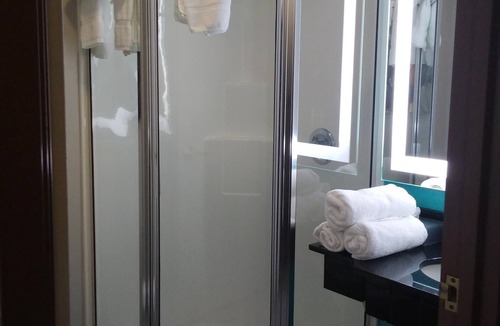 Jamestown Hotel | La Quinta Inn & Suites by Wyndham Jamestown
