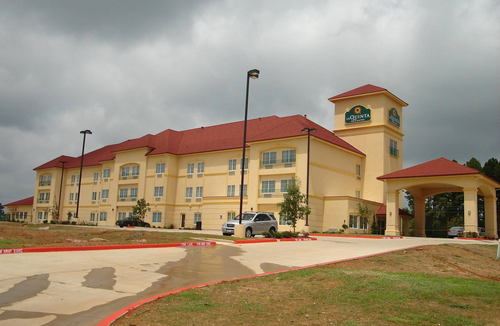 Longview Hotel | La Quinta Inn & Suites by Wyndham Longview North