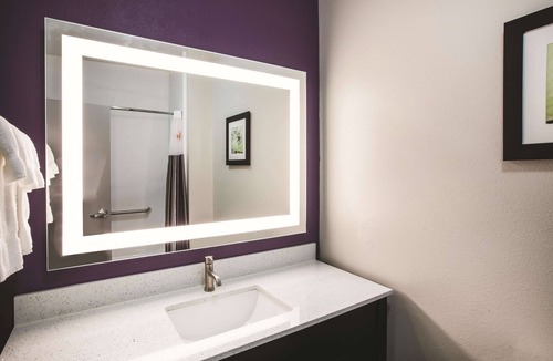 Lubbock Hotel | La Quinta Inn & Suites by Wyndham Lubbock South