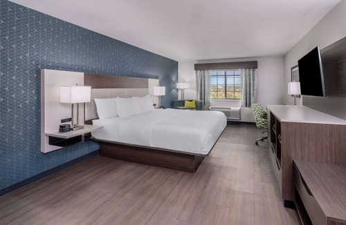 Santa Rosa Hotel | La Quinta Inn & Suites by Wyndham Santa Rosa