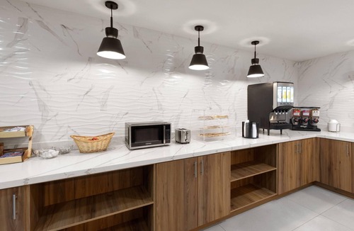 Bentonville - Fayetteville Hotel | La Quinta Inn & Suites by Wyndham Springdale