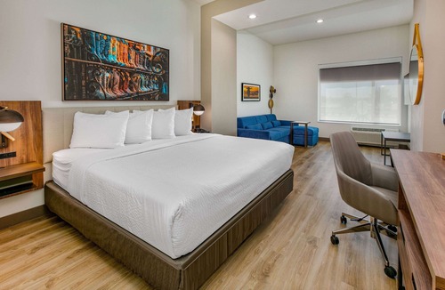 Terrell Hotel | La Quinta Inn & Suites by Wyndham Terrell