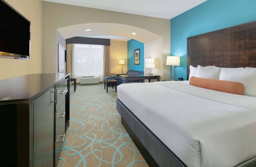 Clinton Hotel | La Quinta Inn & Suites by Wyndham Clinton Historic Route 66