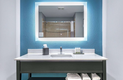 Decatur Hotel | La Quinta Inn & Suites by Wyndham Decatur
