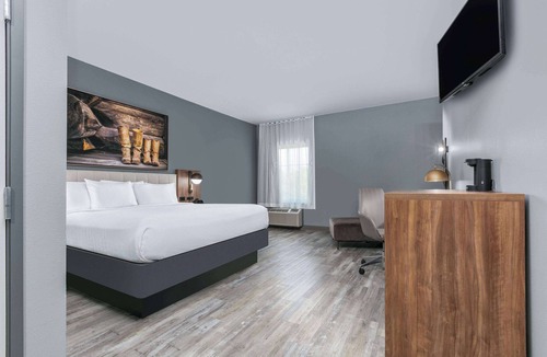 Decatur Hotel | La Quinta Inn & Suites by Wyndham Decatur