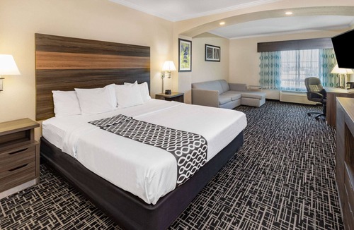 Garland Hotel | La Quinta Inn & Suites by Wyndham Garland Harbor Point