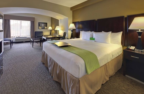 Ellendale Hotel | La Quinta Inn & Suites by Wyndham Memphis Wolfchase