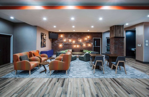 Owasso Hotel | La Quinta Inn & Suites by Wyndham Owasso