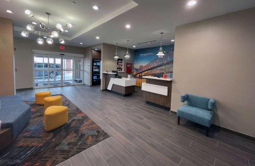 Sulphur Hotel | La Quinta Inn & Suites by Wyndham Sulphur Lake Charles