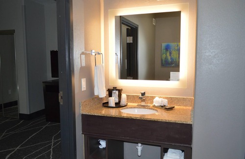 Bryant Hotel | La Quinta Inn & Suites by Wyndham Little Rock - Bryant