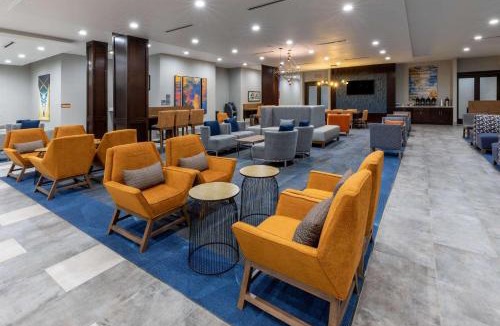 Frisco Hotel | La Quinta Inn & Suites by Wyndham Dallas - Frisco Stadium