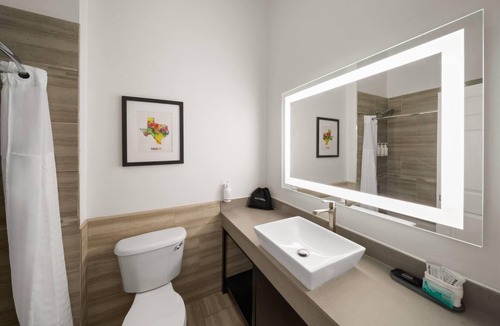 Laredo Hotel | La Quinta Inn & Suites by Wyndham Laredo Airport