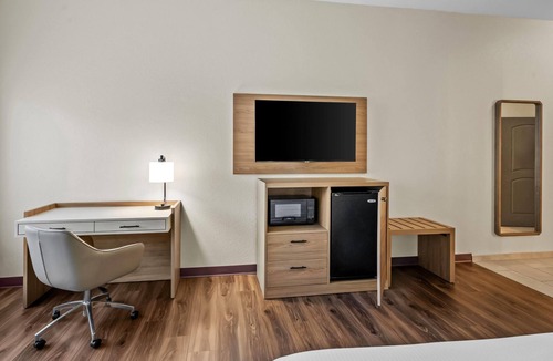 Searcy Hotel | La Quinta Inn & Suites by Wyndham Searcy