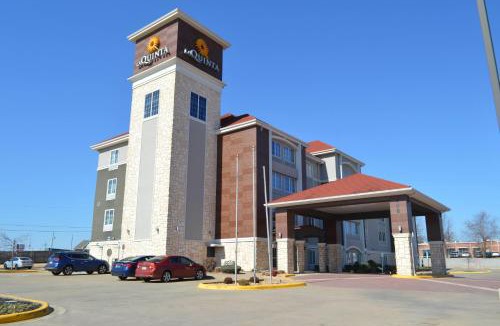 Bryant Hotel | La Quinta Inn & Suites by Wyndham Little Rock - Bryant