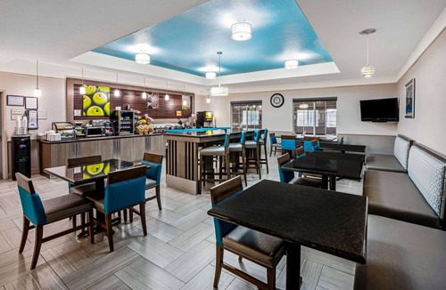 Conroe Hotel | La Quinta Inn & Suites by Wyndham Conroe