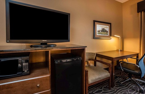 Harlow Hotel | La Quinta Inn & Suites by Wyndham Eugene