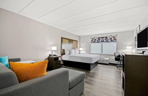 Fiskdale Hotel | La Quinta Inn & Suites by Wyndham Sturbridge