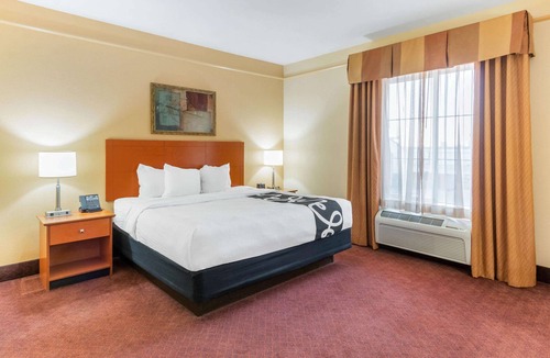 Hobbs Hotel | La Quinta Inn & Suites by Wyndham Hobbs
