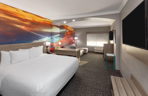 Moore Hotel | La Quinta Inn & Suites by Wyndham Oklahoma City - Moore