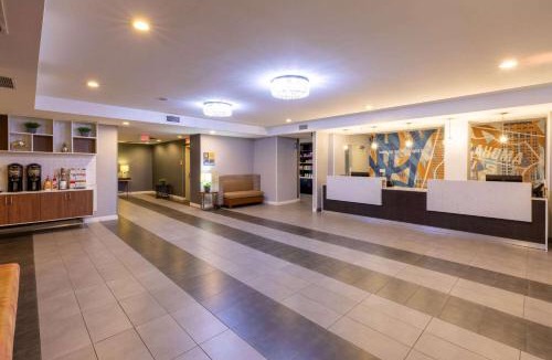 Downtown Tulsa Hotel | La Quinta Inn & Suites by Wyndham Tulsa Downtown - Route 66