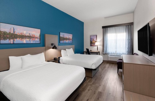 Kyle Hotel | La Quinta Inn & Suites by Wyndham Kyle - Austin South