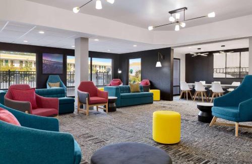Selma Hotel | La Quinta Inn & Suites by Wyndham Selma/Smithfield I-95
