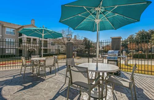Euless Hotel | La Quinta Inn & Suites DFW West-Glade-Parks