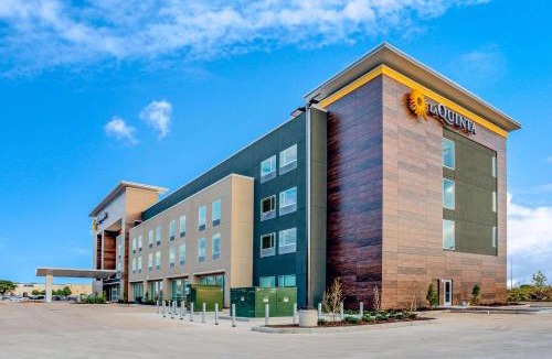 Katy Hotel | La Quinta Inn & Suites Katy-Mills by Wyndham Katy