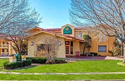 Wichita Falls Hotel | La Quinta Inn by Wyndham Wichita Falls Event Center North