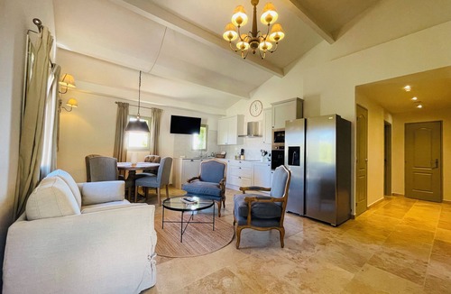 Vaugines Apartment | La Réserve Provence