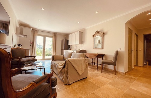 Vaugines Apartment | La Réserve Provence