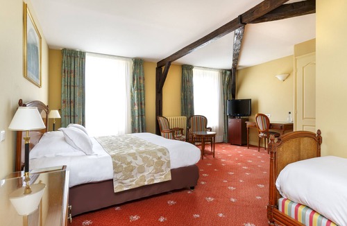 Sancy Bed & Breakfast | La Résidence du Château de Sancy